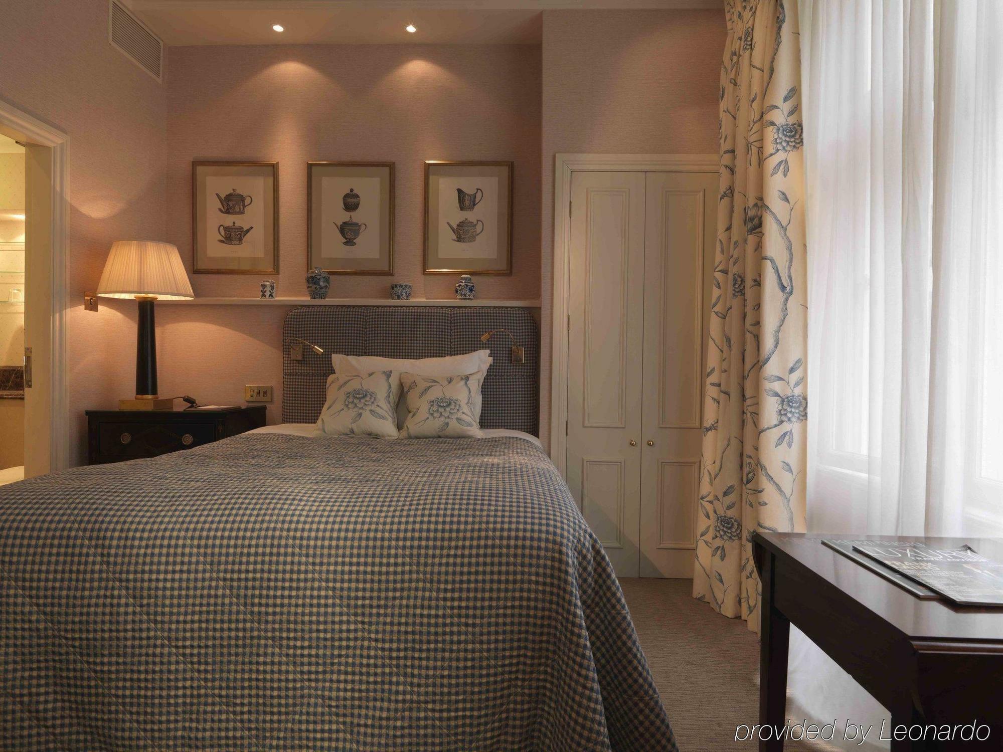 Hotel The Stafford Londyn Zewnętrze zdjęcie A bedroom at the hotel